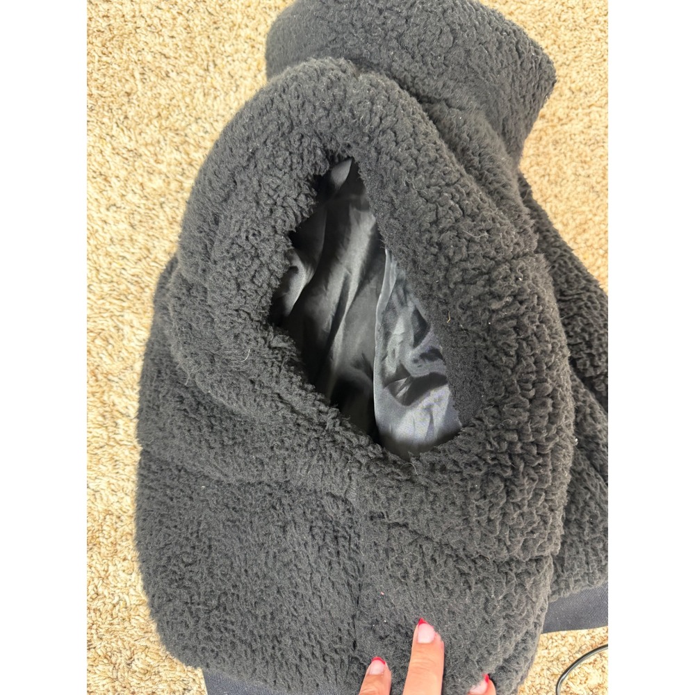 Flamingo Heart Black Sherpa Faux Fur Puffer Vest BJJV807 Size Medium NWT - Picture 8 of 11